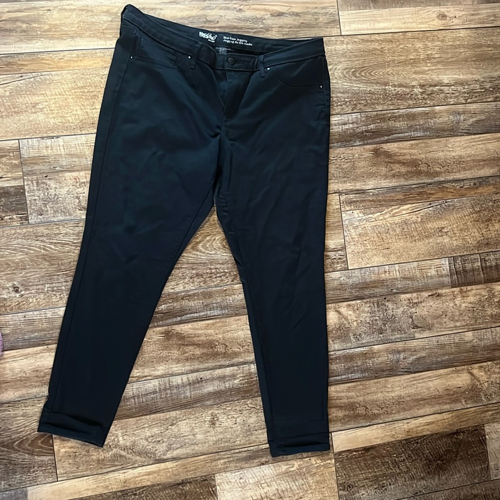 Mossimo Black Super Stretch Mid-Rose Jegging | 16 S